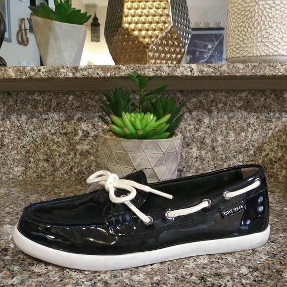 Cole Haan Grand OS Patent Leather Loafer Deck Shoe - Picture 2 of 8